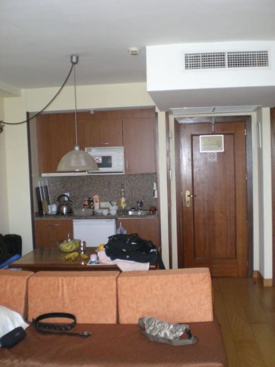 Wohnraum mit Kochnische Aparthotel Ivory Playa