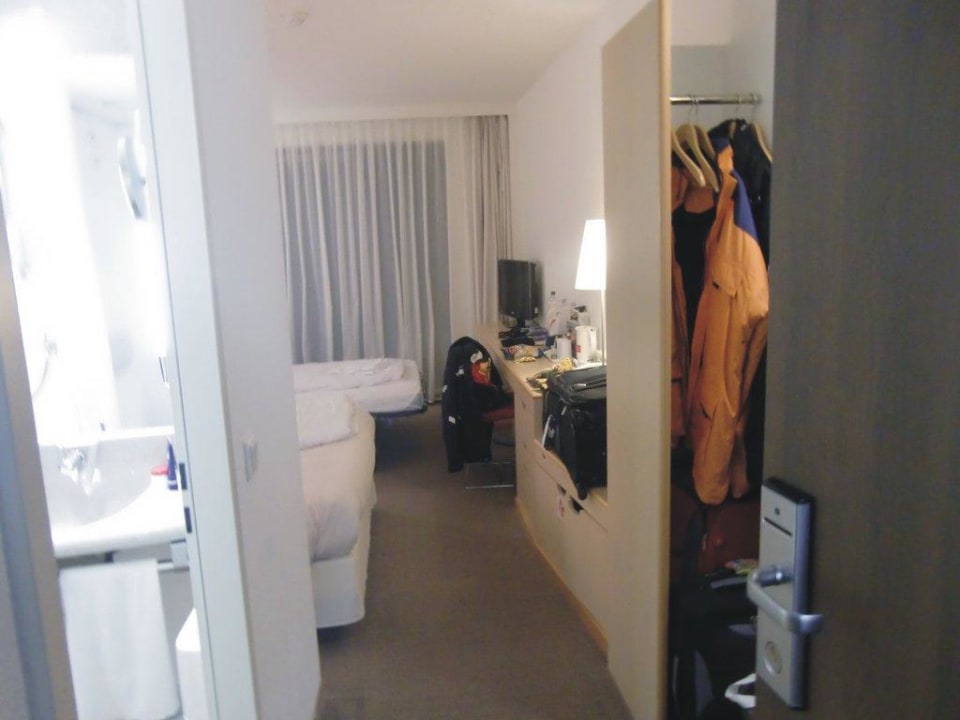 Einblick ins Zimmer Novotel Berlin Mitte