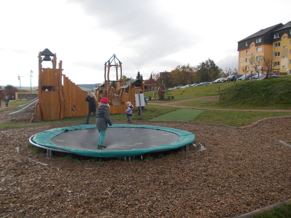 Fips-Spielebogen direkt vor der Tür Elldus Resort - Familotel Erzgebirge