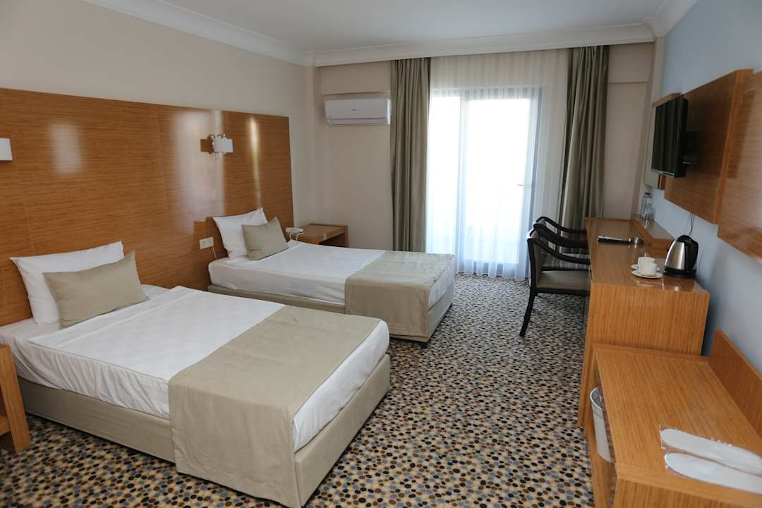 Zimmer Ada Newday Resort Hotel