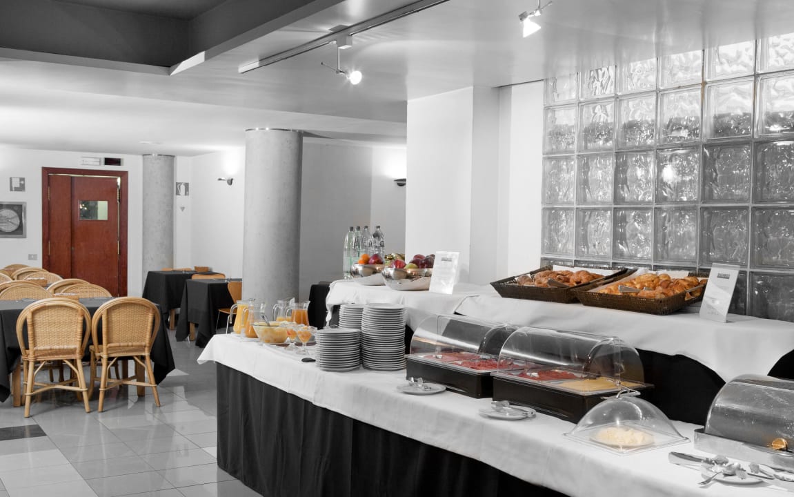 Buffet Desayunos Hotel Onix Fira