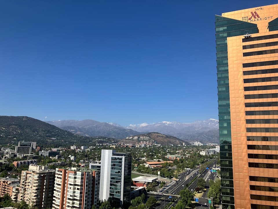 Ausblick Courtyard by Marriott Santiago Las Conde