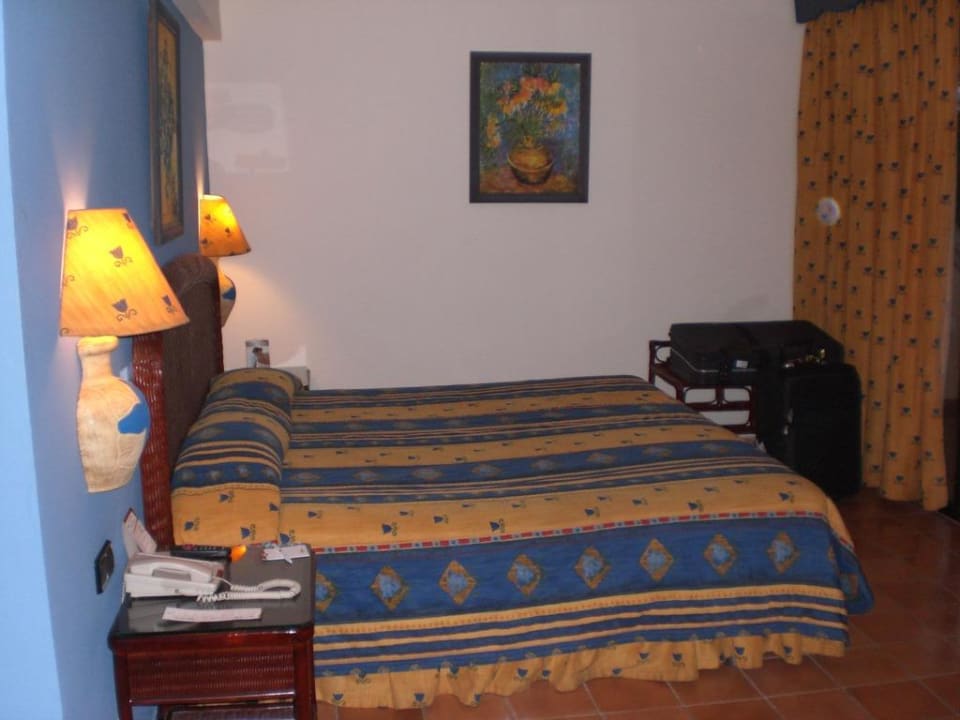 Riesiges Bett Catalonia Punta Cana - All Inclusive