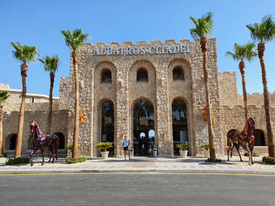 Außenansicht Pickalbatros Citadel Resort