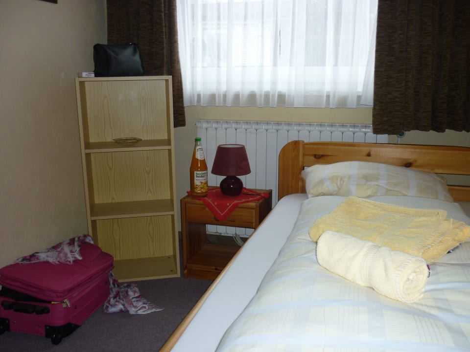 3. Bett im Einzelzimmer Hotel Zur Nordseeklause