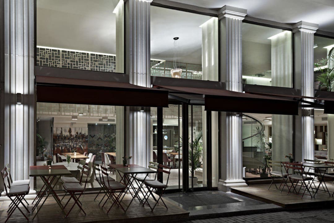 Extrerior view Hotel Ramada Istanbul Grand Bazaar