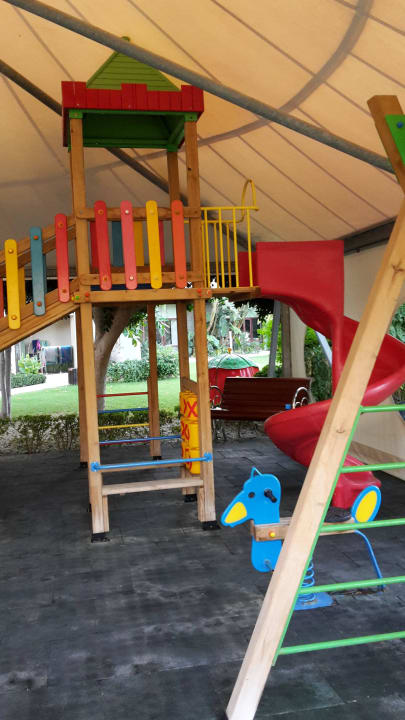 Kinderspielplatz Hotel Grand Side