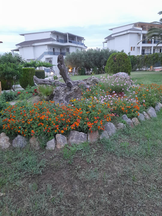 Gartenanlage Hotel Chrousso Village