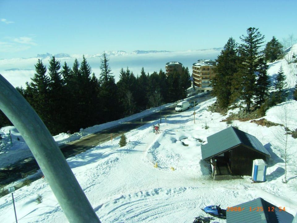 Widok apartamentów z wyciągu arselle Hotel Residence L'ecrin Des Neiges