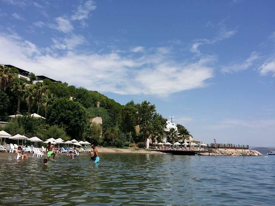 Widok z wody na prawą str Jura Hotels Bodrum Resort