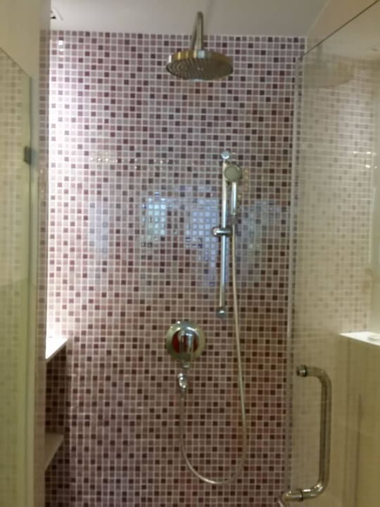 Bad The Sands Khao Lak by Katathani