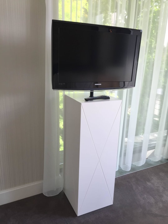 Fernseher Platinum Palace Boutique Hotel & SPA