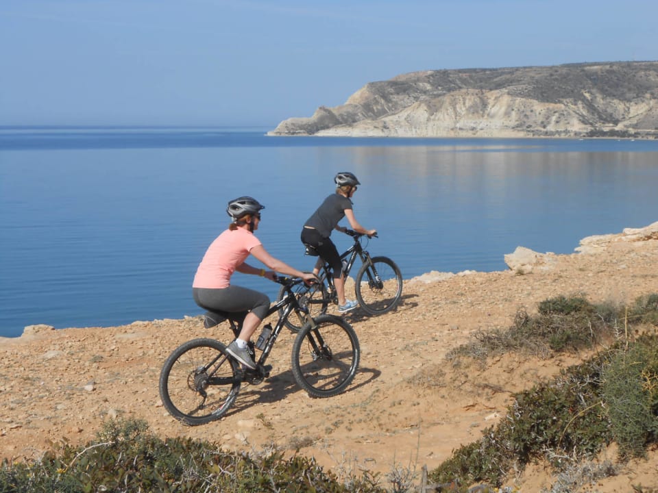 Cycling Tours Columbia Beach Resort