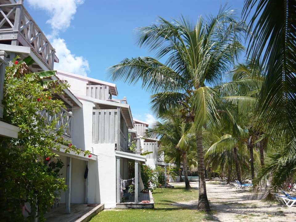Außenansicht Zimmer zum Strand Hotel Coconut Beach Club
