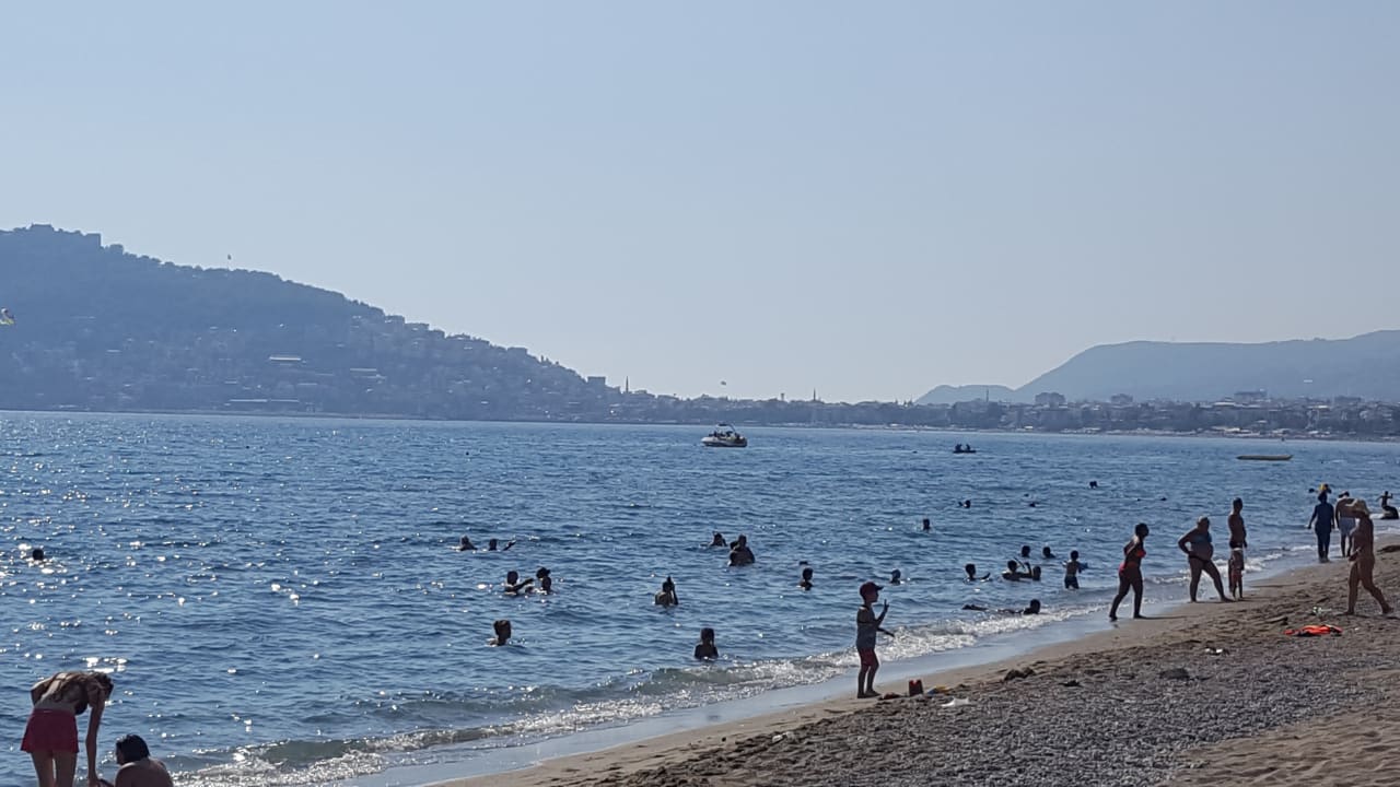 Strand Green Garden Suite Hotel