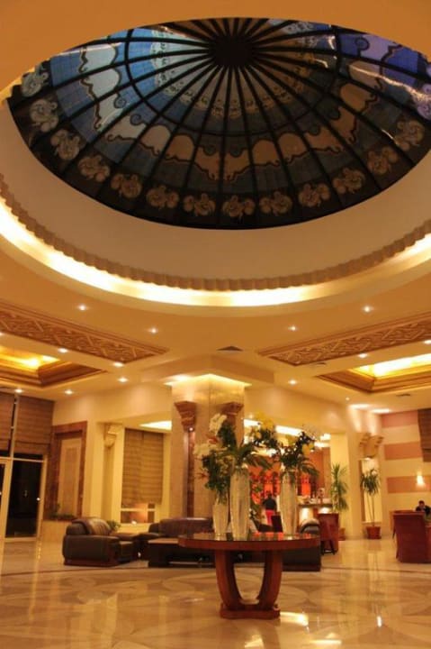 Lobby Rehana Royal Beach Resort Aqua Park & Spa