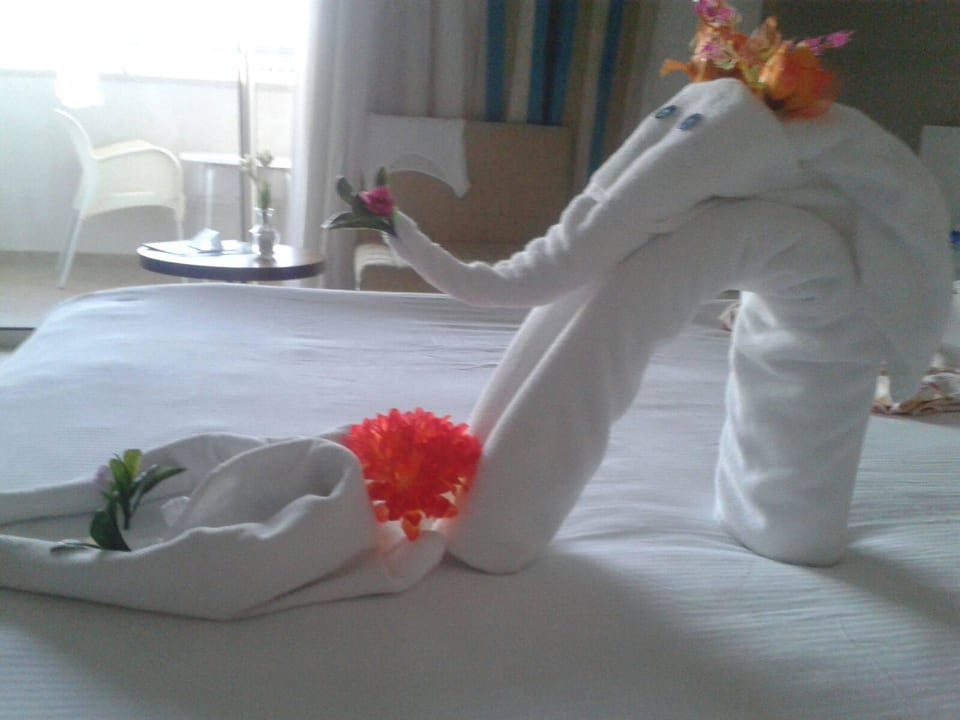 Elefantenüberraschung Sunis Evren Beach Resort Hotel & Spa