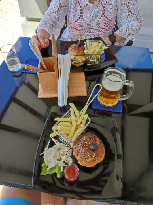 Gastro Adaaran Select Meedhupparu Island Resort - Premium All Inclusive