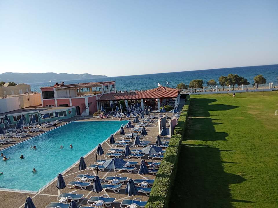 Außenansicht Dessole Dolphin Bay Resort