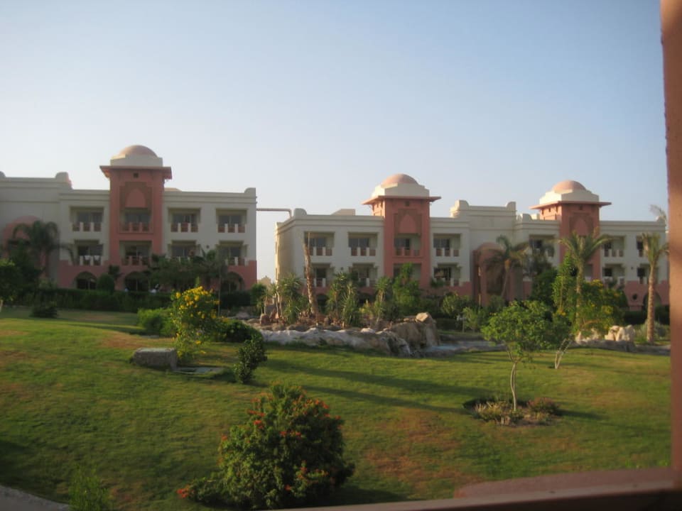 Фото с балкона Serenity Alpha Beach