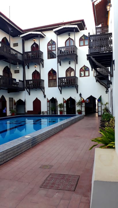 Außenansicht Tembo House Hotel And Apartments