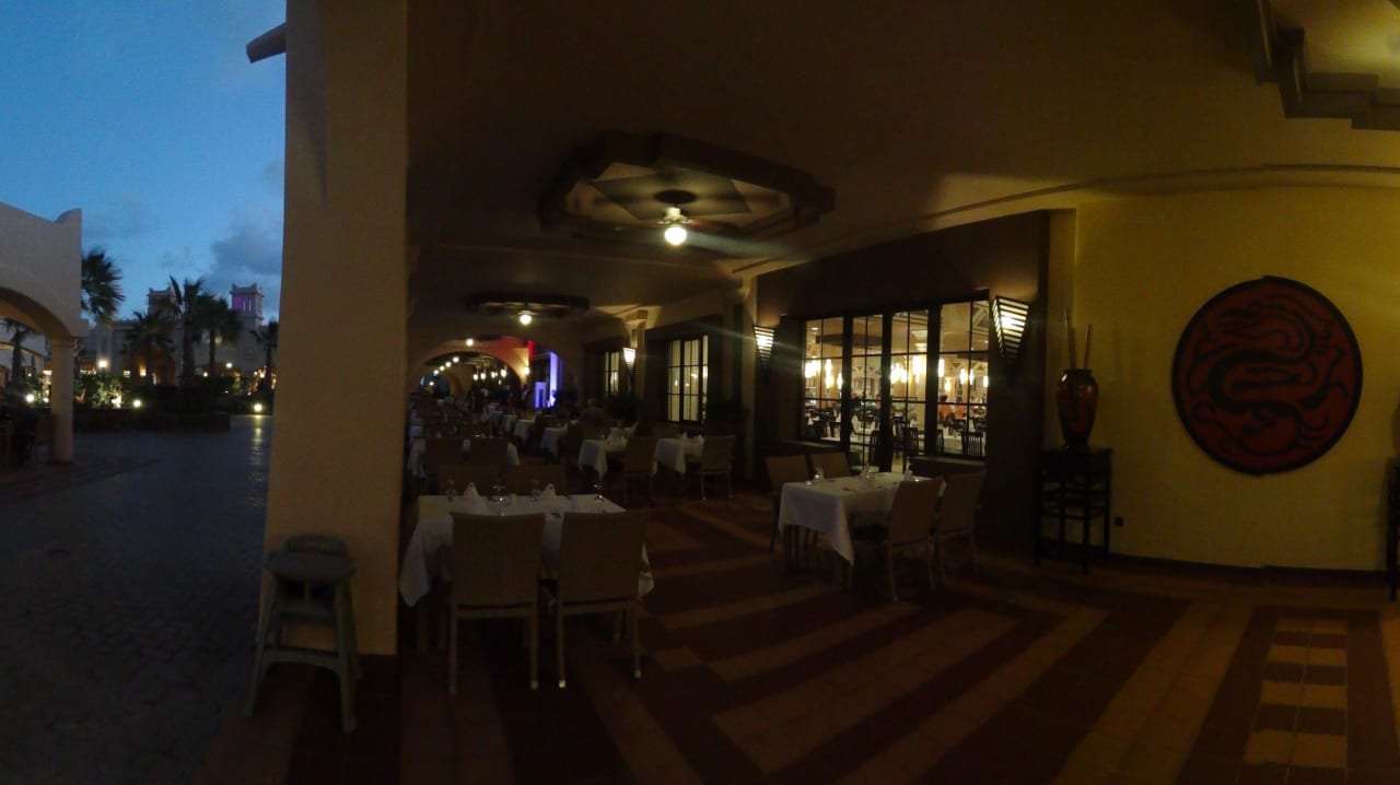 Eingang zum asiatischen Themenrestaurant Hotel Riu Touareg