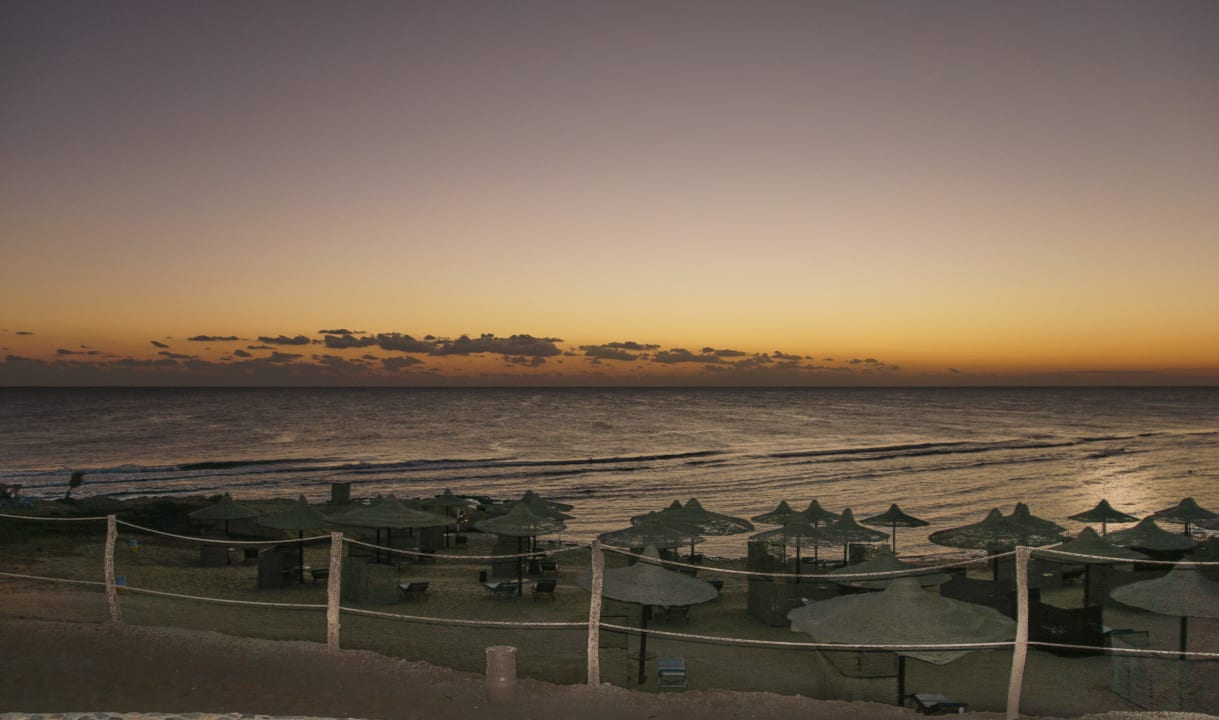 Kurz vor Sonnenaufgang Sentido Akassia Beach