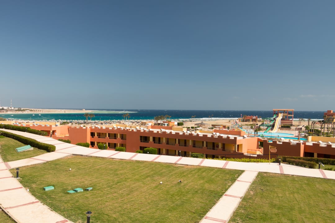 Außenansicht Malikia Resort Abu Dabbab