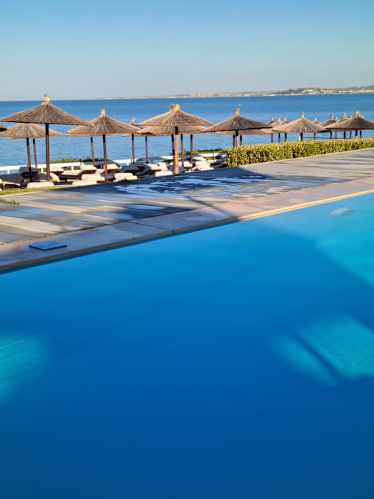 Pool Istion Club & Spa
