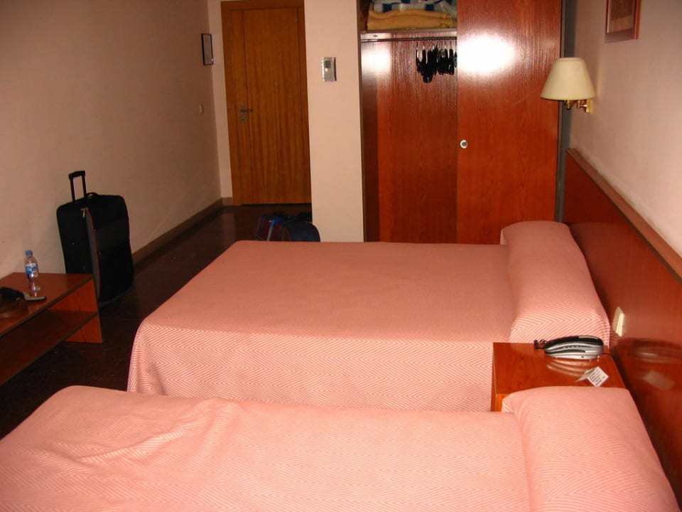 3 Bett Zimmer Hotel Cuatro Naciones
