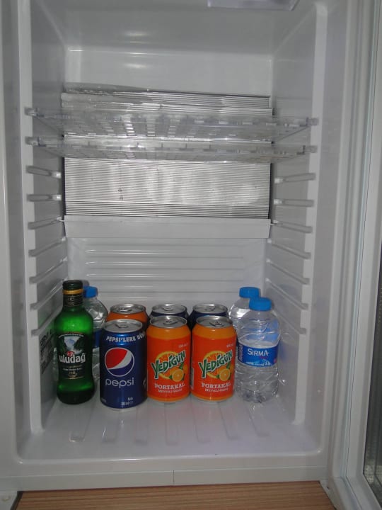 Mini barek w pokoju Club Hotel Phaselis Rose