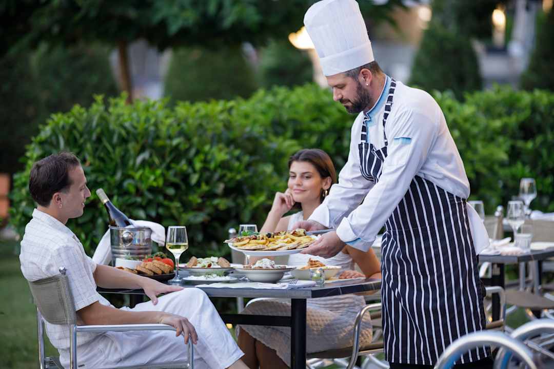 Gastro Hotel Yakinthos