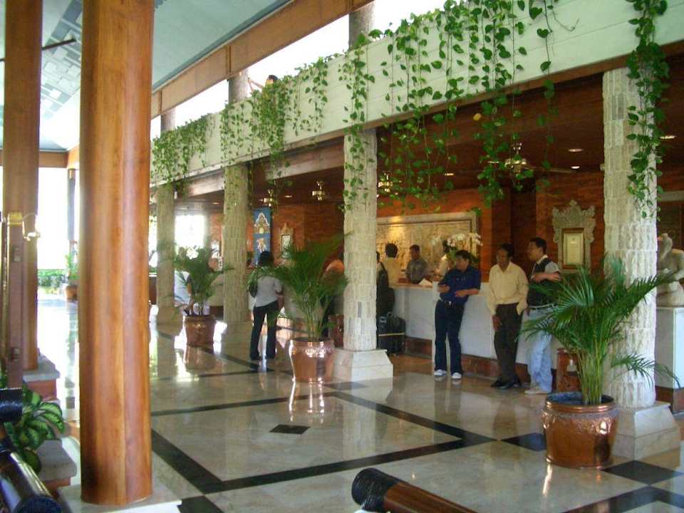 Rezeption des Hotel Paradisus by Melia Bali