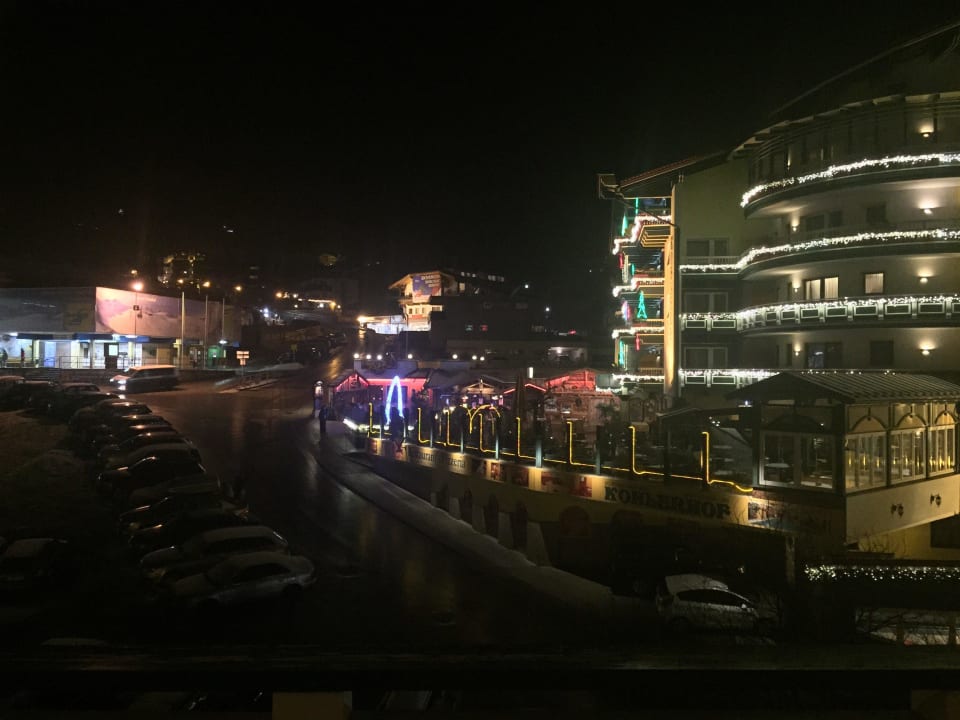 Aussicht vom Balkon auf das Haupthaus Hotel Kohlerhof