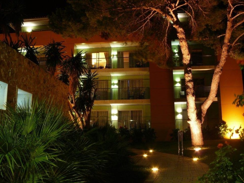 Barcelo Pueblo, nachts Occidental Menorca