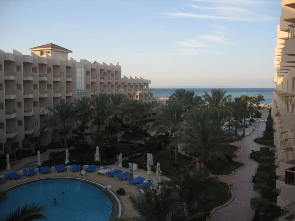 Widok z pokoju Sea Star Beau Rivage