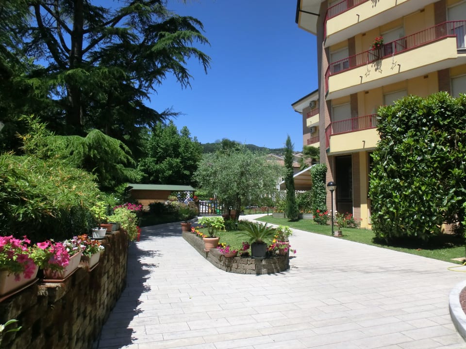 Front und Garten Hotel Imperial