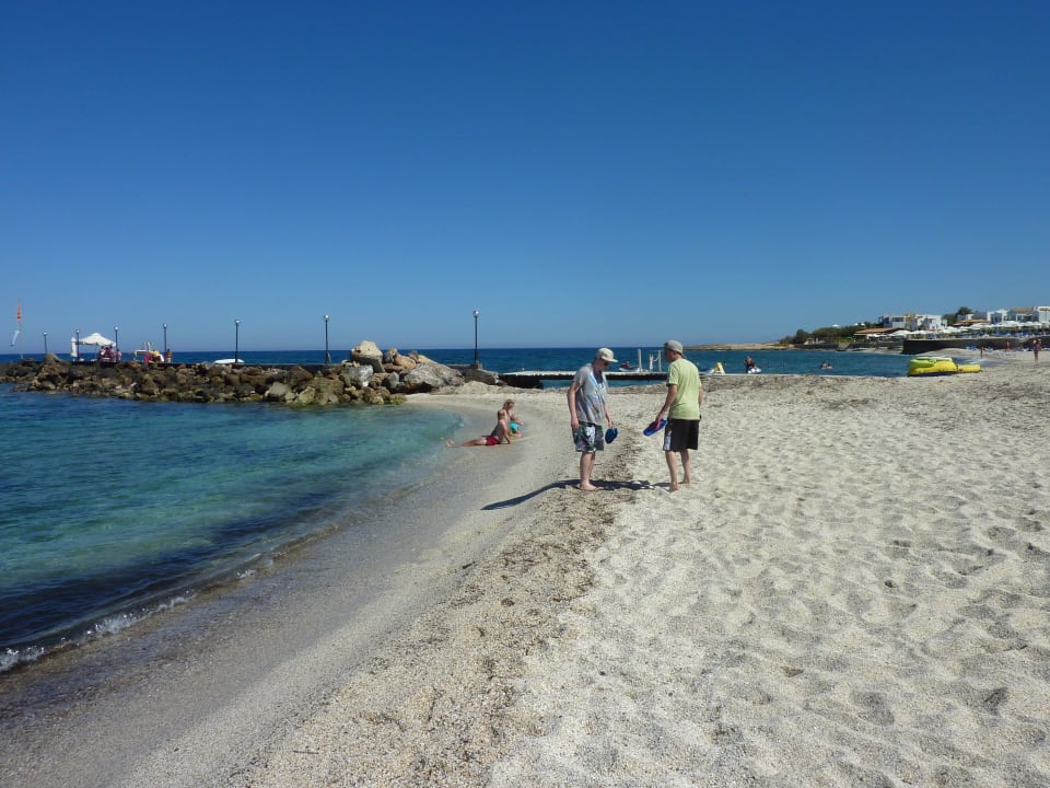 Blick nach rechts Annabelle Beach Resort