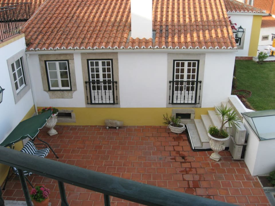 Внутренний дворик отеля Hotel Real d'Obidos