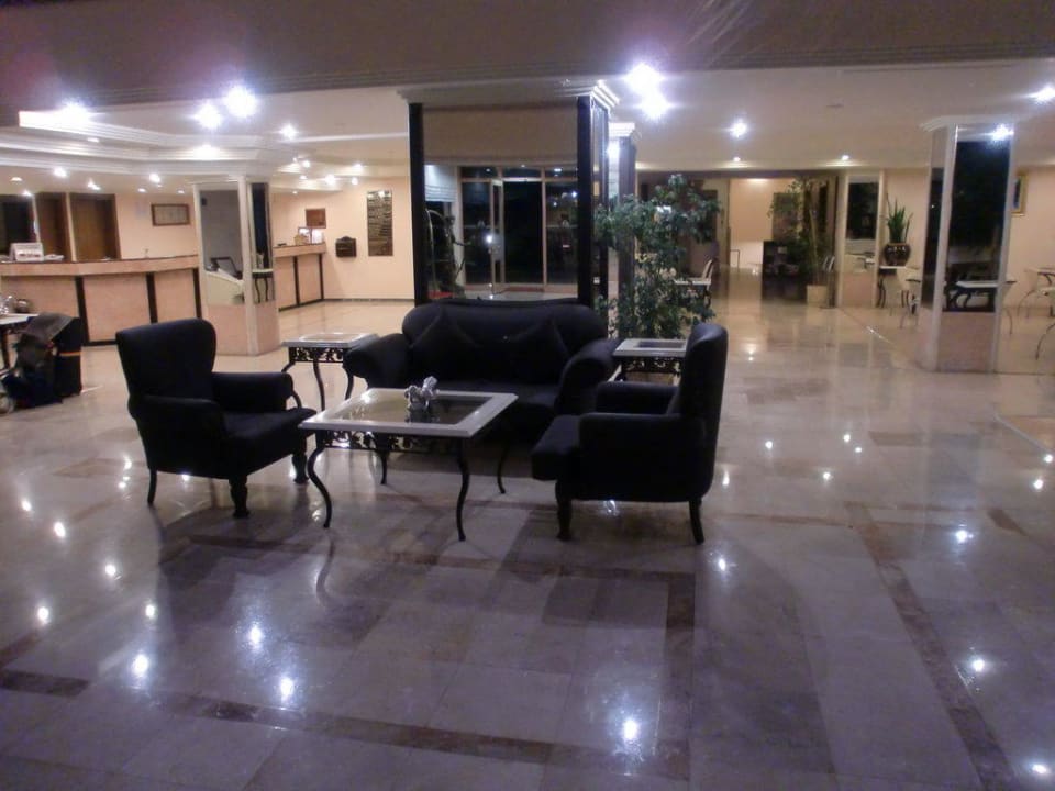 Lobby Senza Sunset Beach Hotel