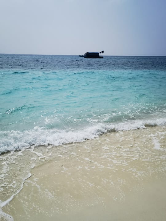 Strand Kuredu Island Resort & Spa