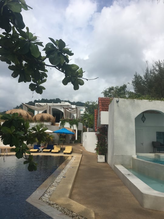 Pool Ocean Breeze Resort
