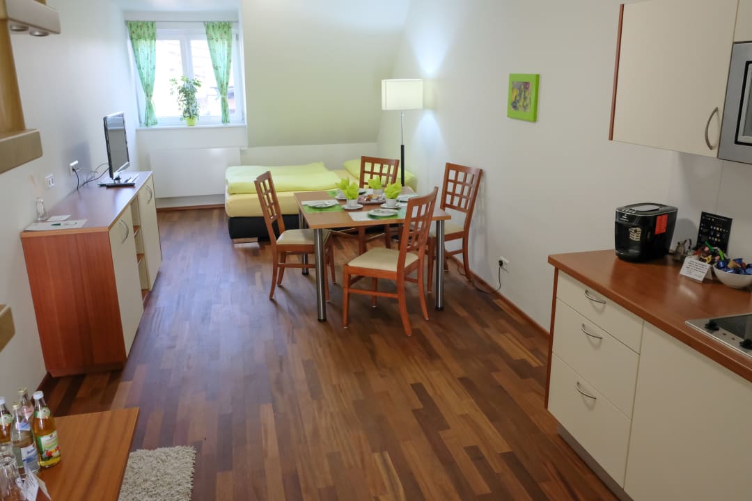 Zimmer Jungingers Aparthotel