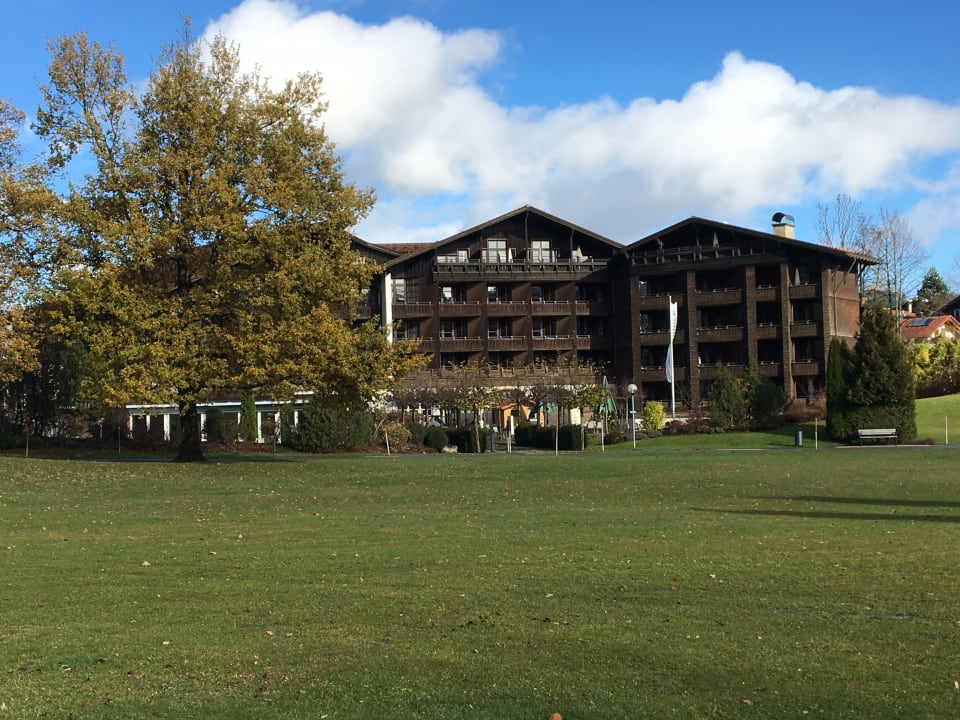 Außenansicht Parkhotel Oberstaufen