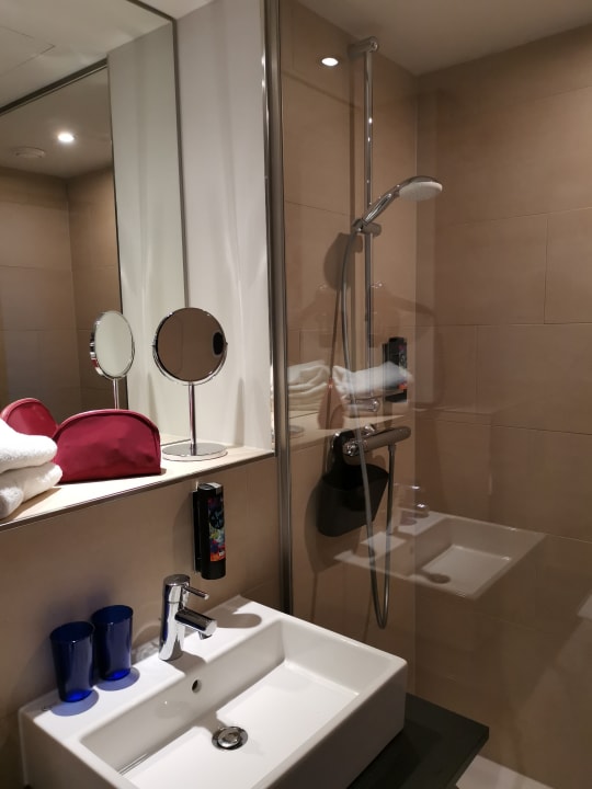 Zimmer Holiday Inn – the niu, Air Frankfurt Messe