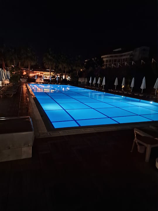 Pool Hotel Royal Garden Beach