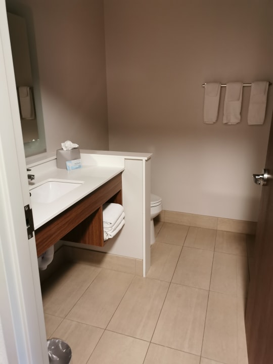 Zimmer Holiday Inn Express & Suites Lake Havasu - London Bridge by IHG