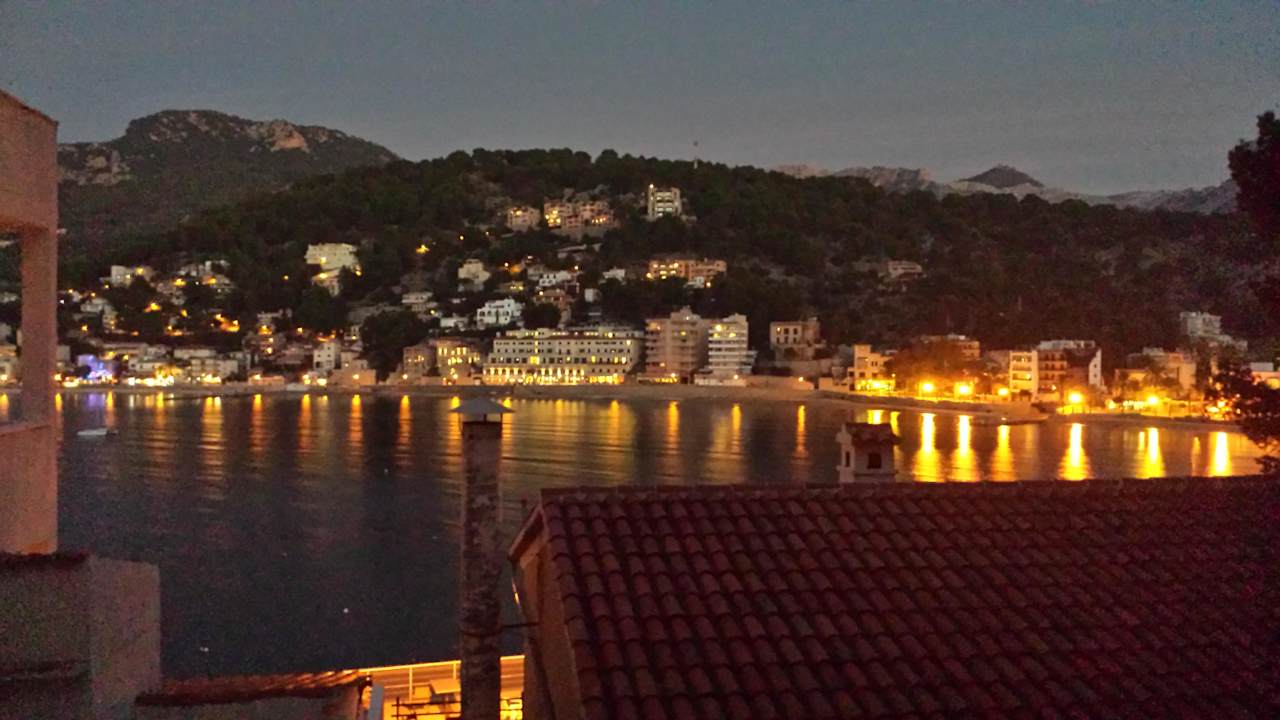 Blick aus dem Fenster Hotel Citric Soller