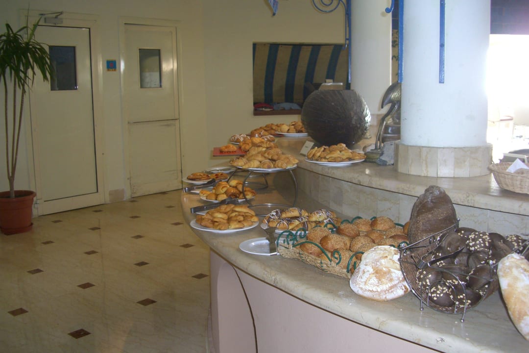 Brotauswahl Club Paradisio El Gouna, Red Sea