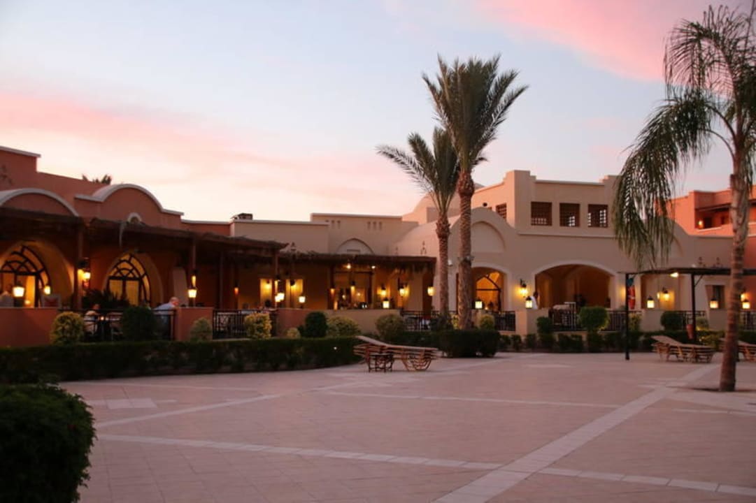 Blick auf die Bar und Außenterrasse Jaz Dar EL Madina